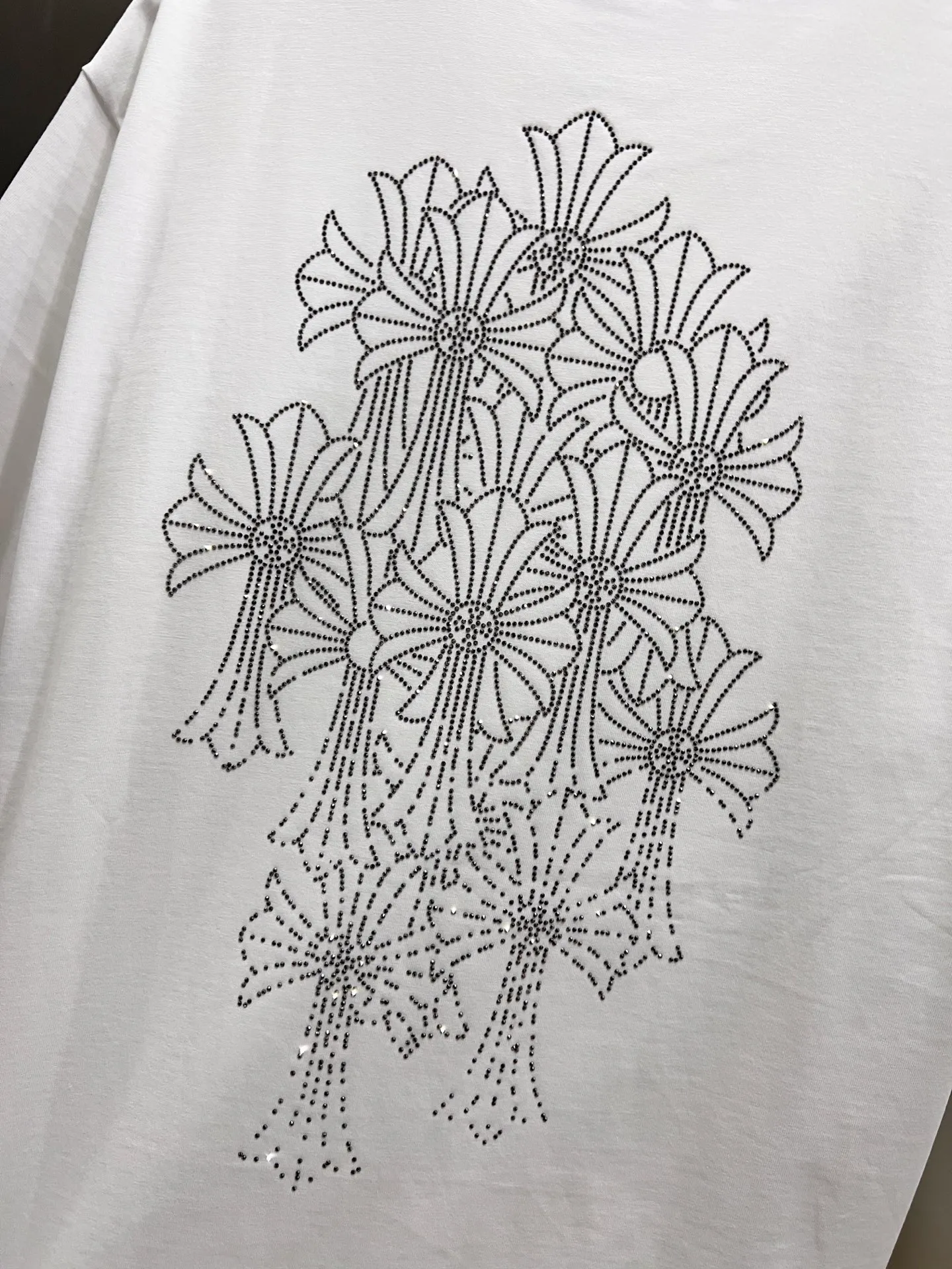 🅿️190 CH Crowe 2025 Autumn and Winter New Short-sleeved T-shirt Cross Middle Eastern Australian Diamonds Raindrop Meteor Shower Design Craftsmanship The real thing is great🔥Same style for men and women Loose version Size S M L XL XXL Five sizes Black White